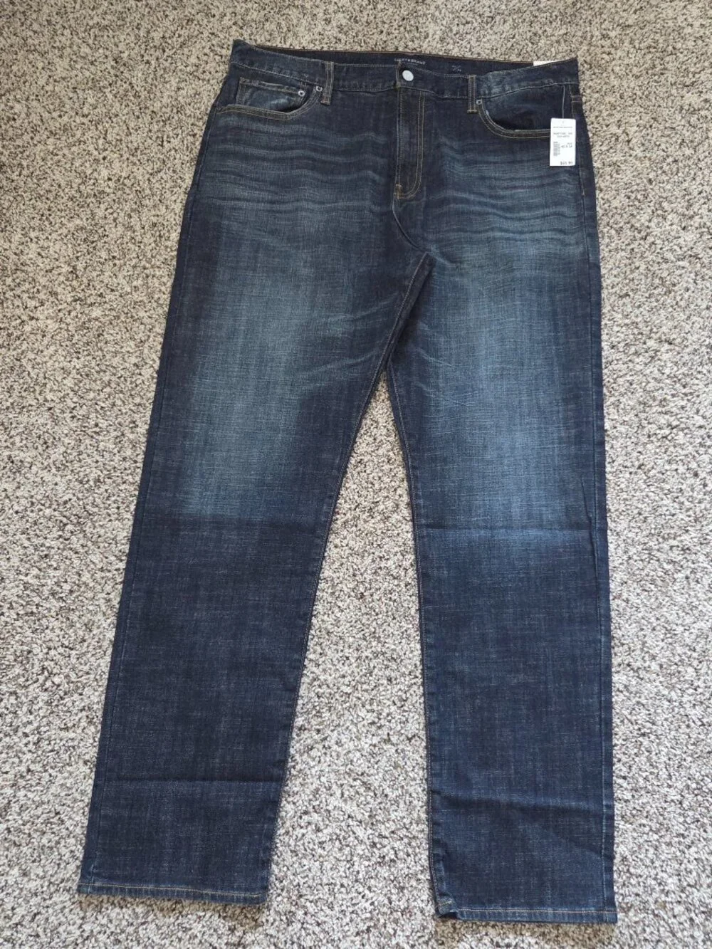 NWT MEN'S LUCKY BRAND JEANS 329 Size 40 x 34 Classic Straight 2-Way Stretch